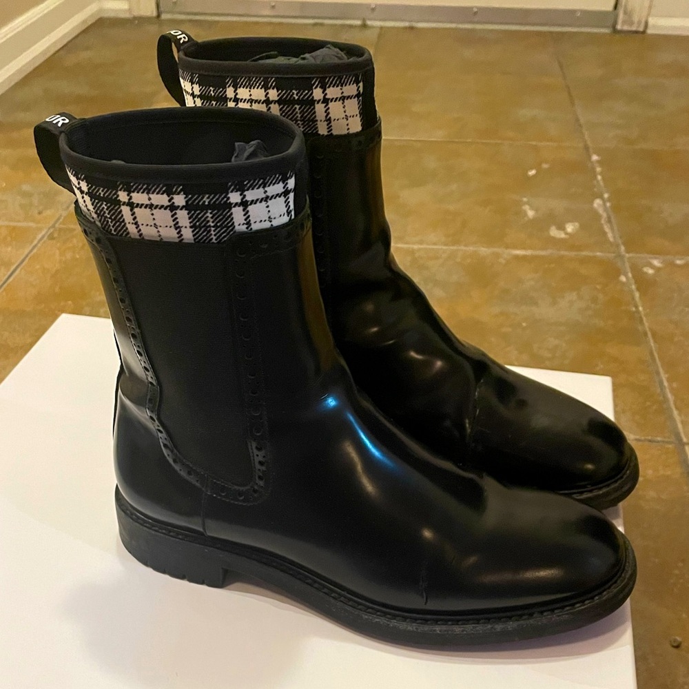 Dior Chelsea boots